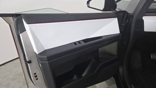 2024 Tesla Cybertruck 7G2CEHED6RA008833