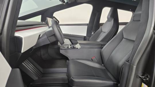 2024 Tesla Cybertruck 7G2CEHED6RA008833