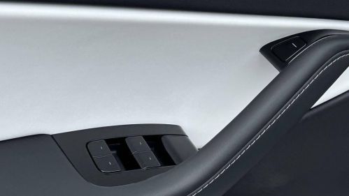 2020 Tesla Model Y 5YJYGDEE2LF020606