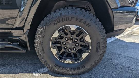 2024 GMC HUMMER EV SUV 1GKB0NDE8RU105908