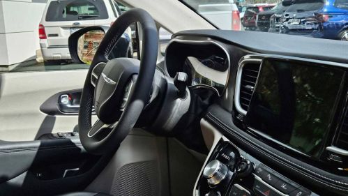 2023 Chrysler Pacifica 2C4RC1L72PR630857