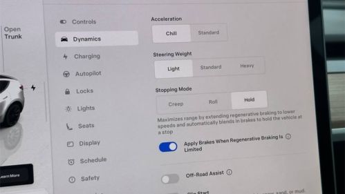 2023 Tesla Model Y 7SAYGDEE8PF676057