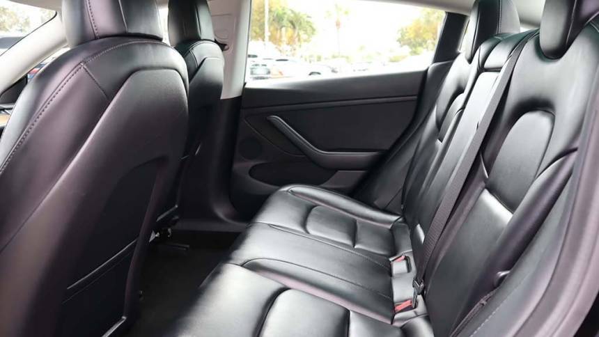 2022 Tesla Model 3 5YJ3E1EA8NF108039