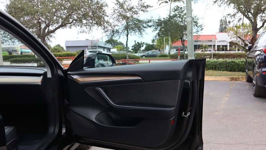 2022 Tesla Model 3 5YJ3E1EA8NF108039