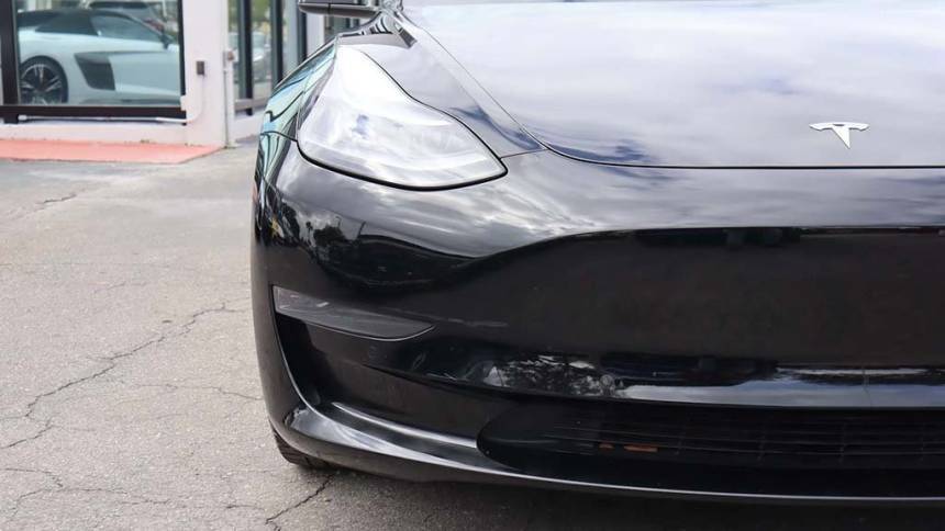 2022 Tesla Model 3 5YJ3E1EA8NF108039