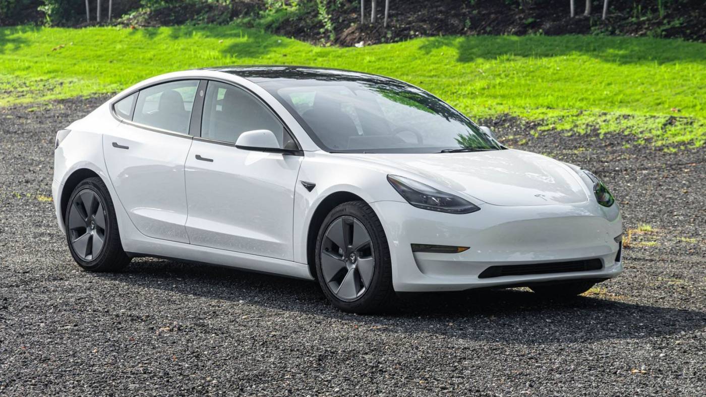 2022 Tesla Model 3 5YJ3E1EB8NF250013