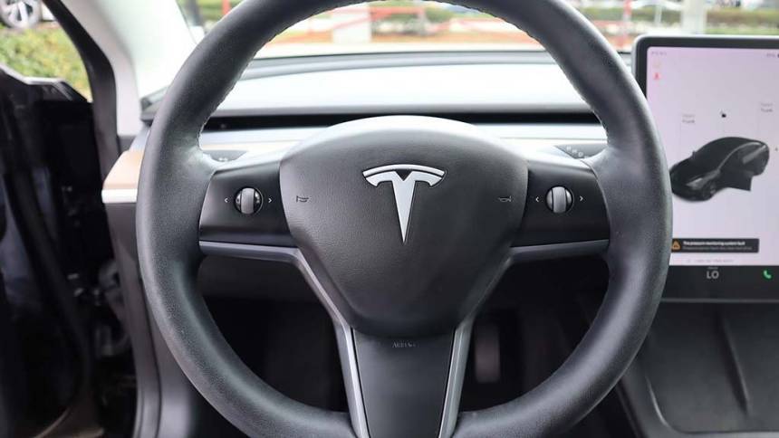 2022 Tesla Model 3 5YJ3E1EA8NF108039