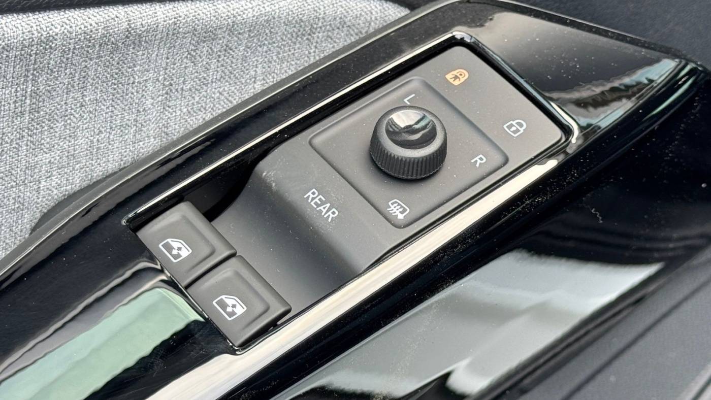 2025 Volkswagen ID.4 1V2DSPE81SC003587