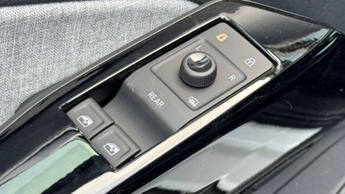 2025 Volkswagen ID.4 1V2DSPE81SC003587