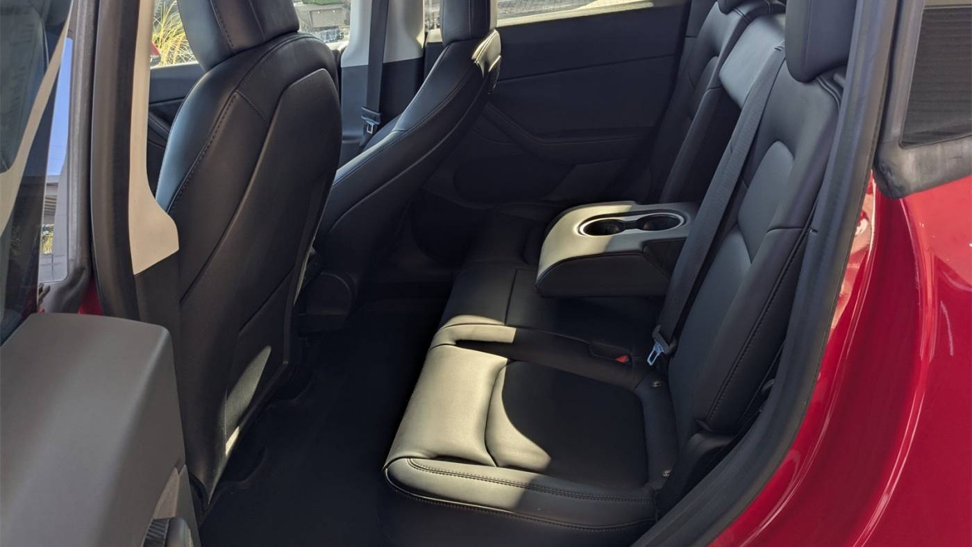 2021 Tesla Model Y 5YJYGDEE8MF115494