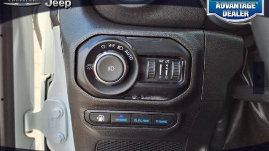 2022 Jeep Wrangler 1C4JJXR63NW228760