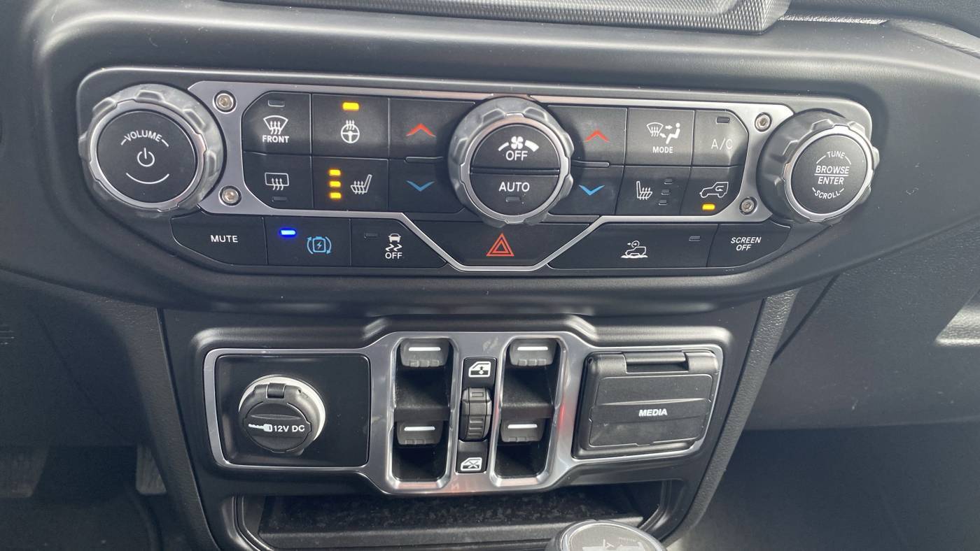 2022 Jeep Wrangler 1C4JJXP68NW126647