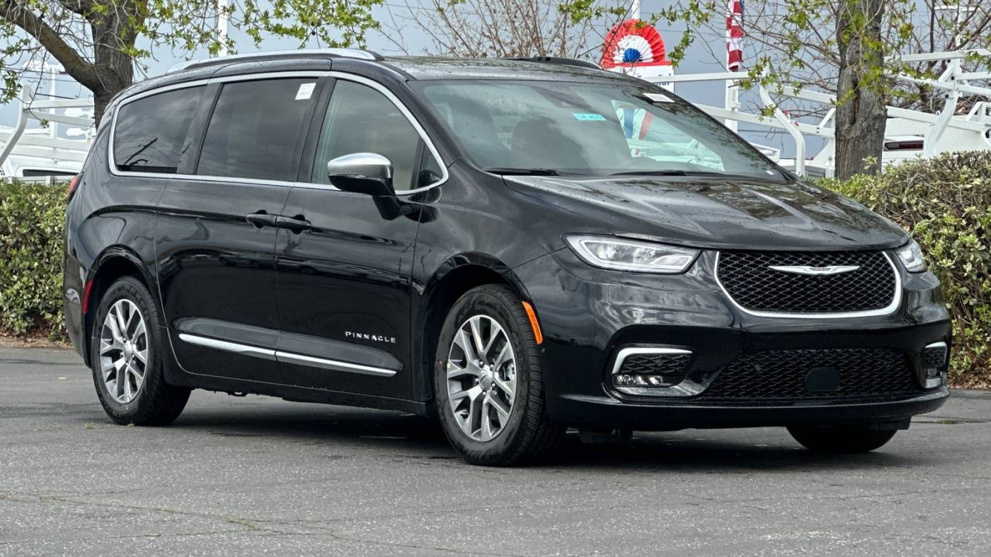 2025 Chrysler Pacifica 2C4RC1N73SR564051