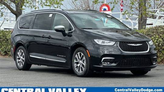 2025 Chrysler Pacifica 2C4RC1N73SR564051