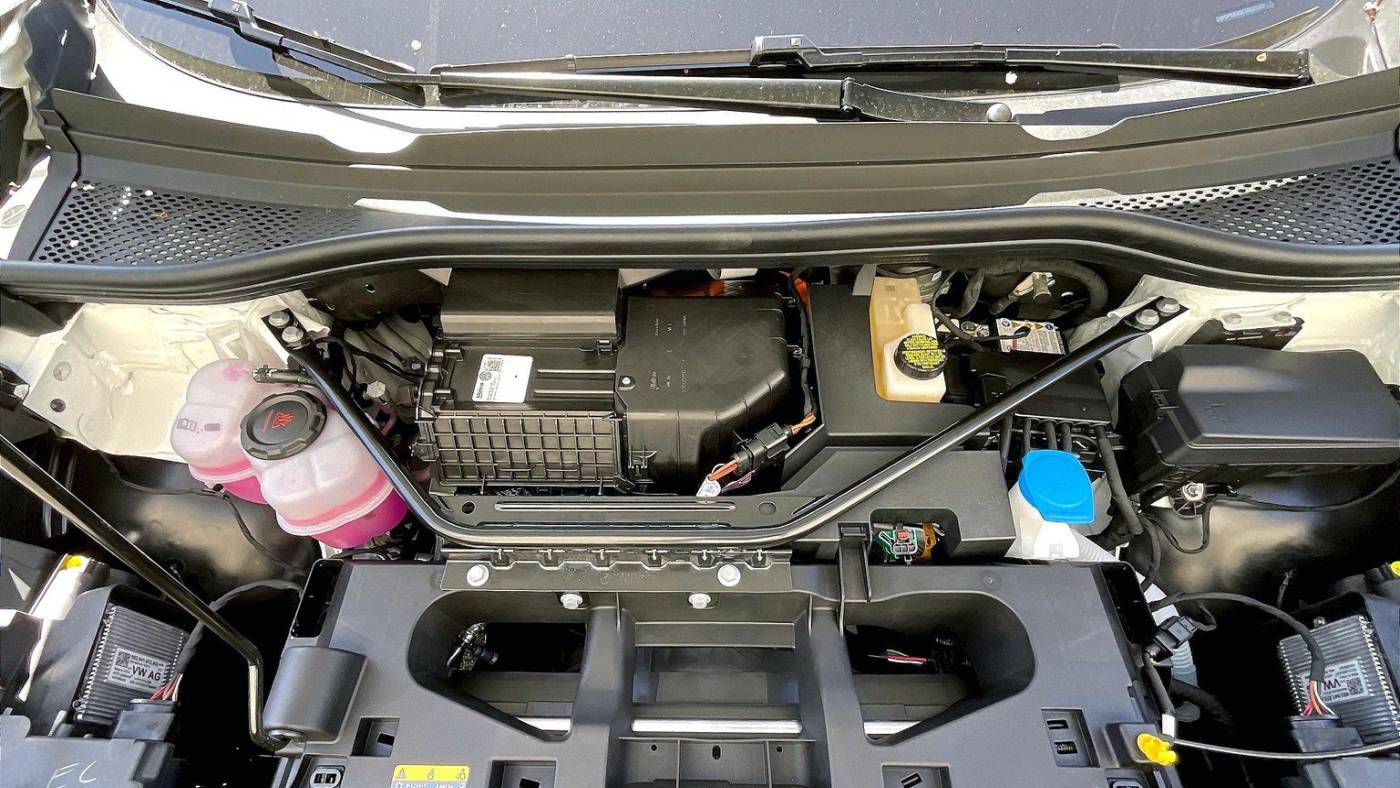 2025 Volkswagen ID.4 1V2WSPE82SC002120