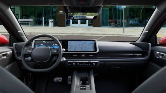 2025 Hyundai IONIQ 6 KMHM54AC6SA096423