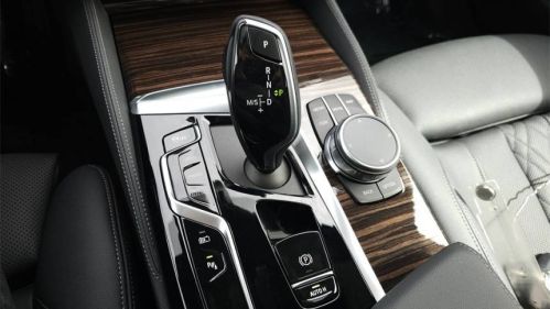 2023 BMW 5 Series WBA33AG02PCL72378