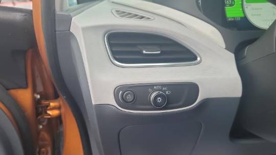 2017 Chevrolet Bolt 1G1FW6S01H4135395