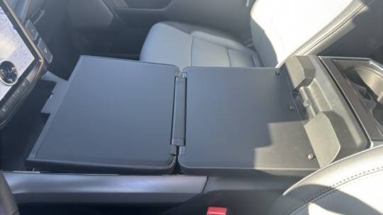2024 Ford F-150 Lightning 1FT6W5L77RWG14827