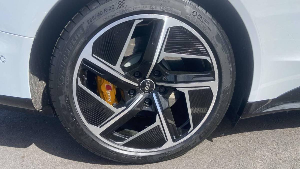2024 Audi RS e-tron GT - Images - 11