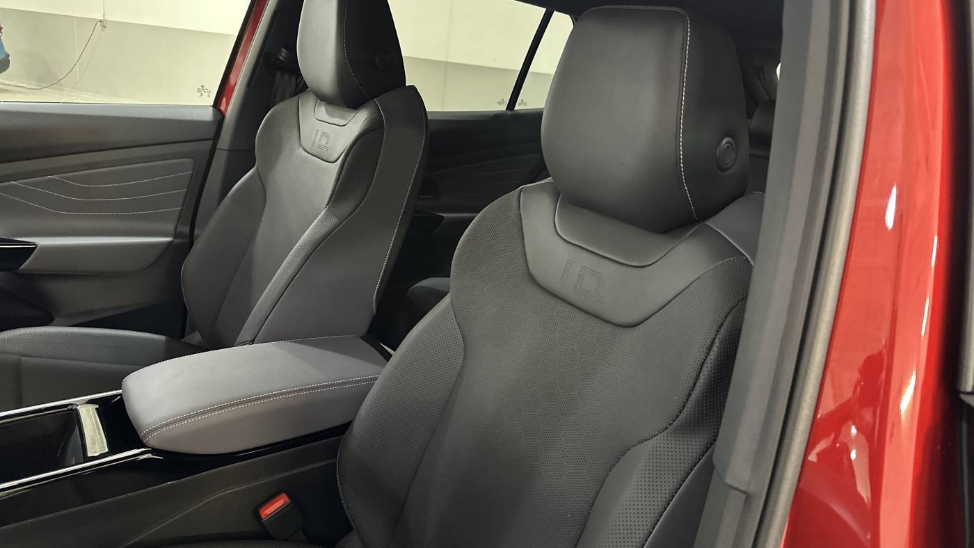 2025 Volkswagen ID.4 1V2JSPE8XSC003879