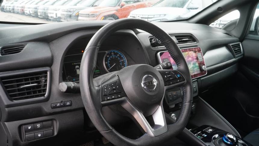 2020 Nissan LEAF - Images - 12