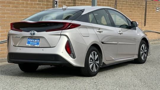 2017 Toyota Prius Prime - Images - 3
