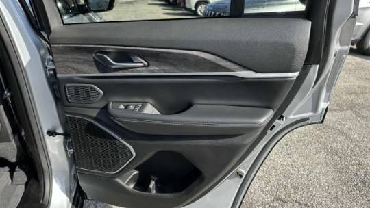 2023 Jeep Grand Cherokee 1C4RJYB62PC670839