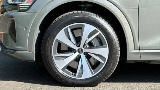 2024 Audi Q8 e-tron WA15AAGE1RB042165