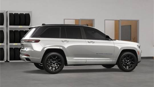 2025 Jeep Grand Cherokee 1C4RJYE62S8680066