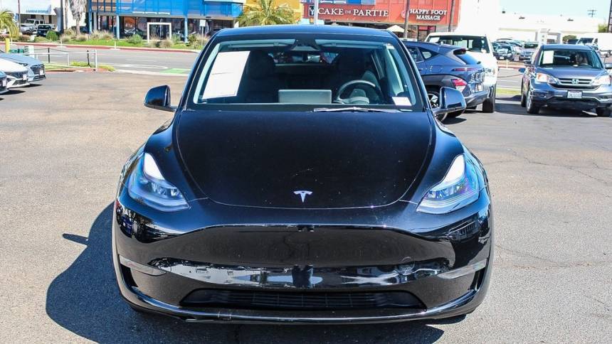 2023 Tesla Model Y 7SAYGDEE0PA169120