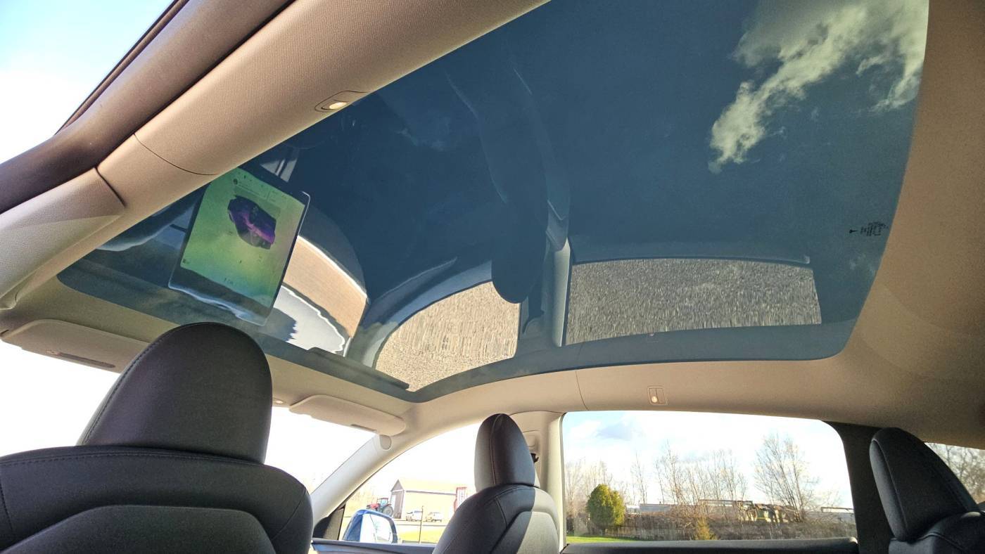 2023 Tesla Model Y 7SAYGDEE9PA115010