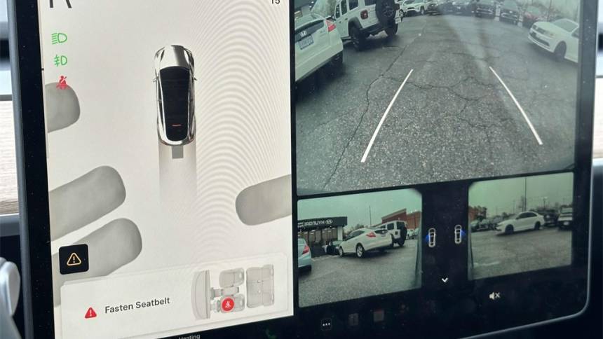 2025 Tesla Model Y 7SAYGDEF6SA354483