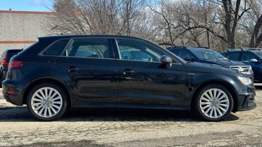 2016 Audi A3 Sportback e-tron - Images - 8