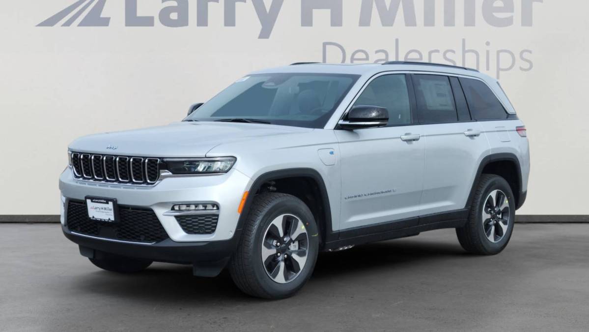 2025 Jeep Grand Cherokee 1C4RJYB65S8687873
