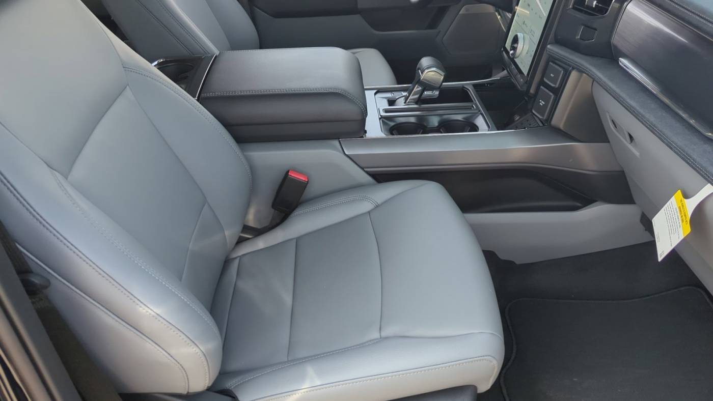 2025 Ford F-150 Lightning 1FT6W3L7XSWG01614