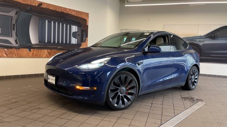 2022 Tesla Model Y 7SAYGDEF3NF373354