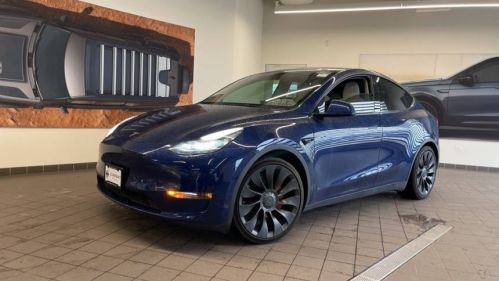 2022 Tesla Model Y 7SAYGDEF3NF373354