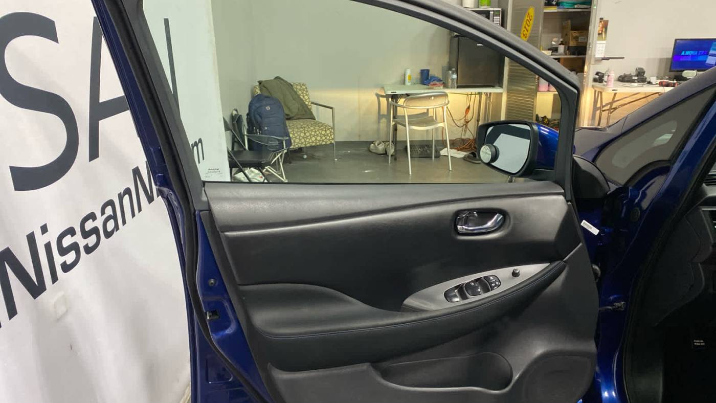 2019 Nissan LEAF 1N4AZ1CP1KC306270
