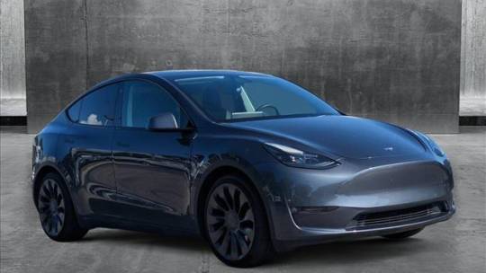 2022 Tesla Model Y 7SAYGDEF3NF312196