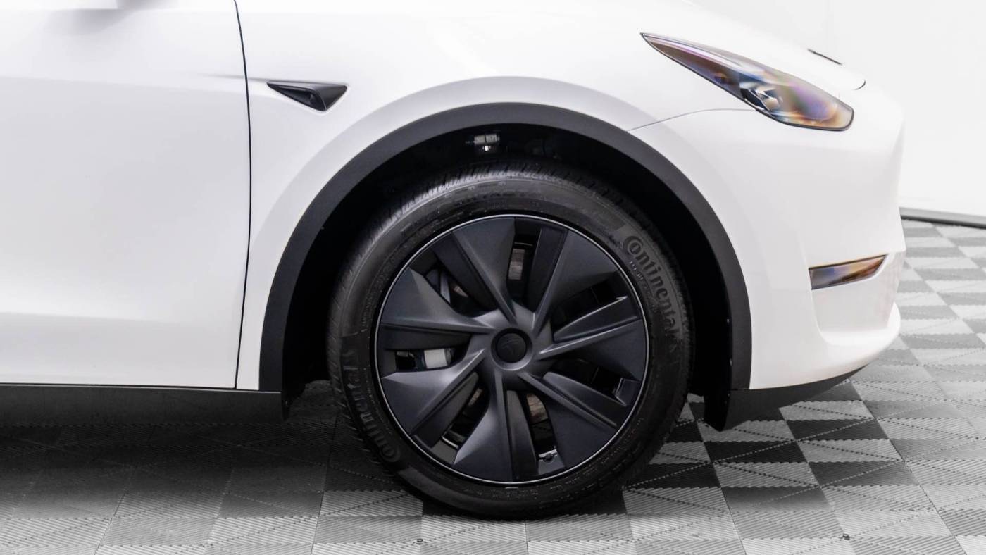 2024 Tesla Model Y 7SAYGDEE7RF160386