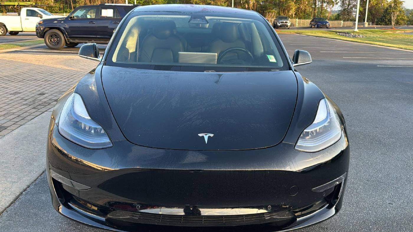 2018 Tesla Model 3 5YJ3E1EB2JF186853