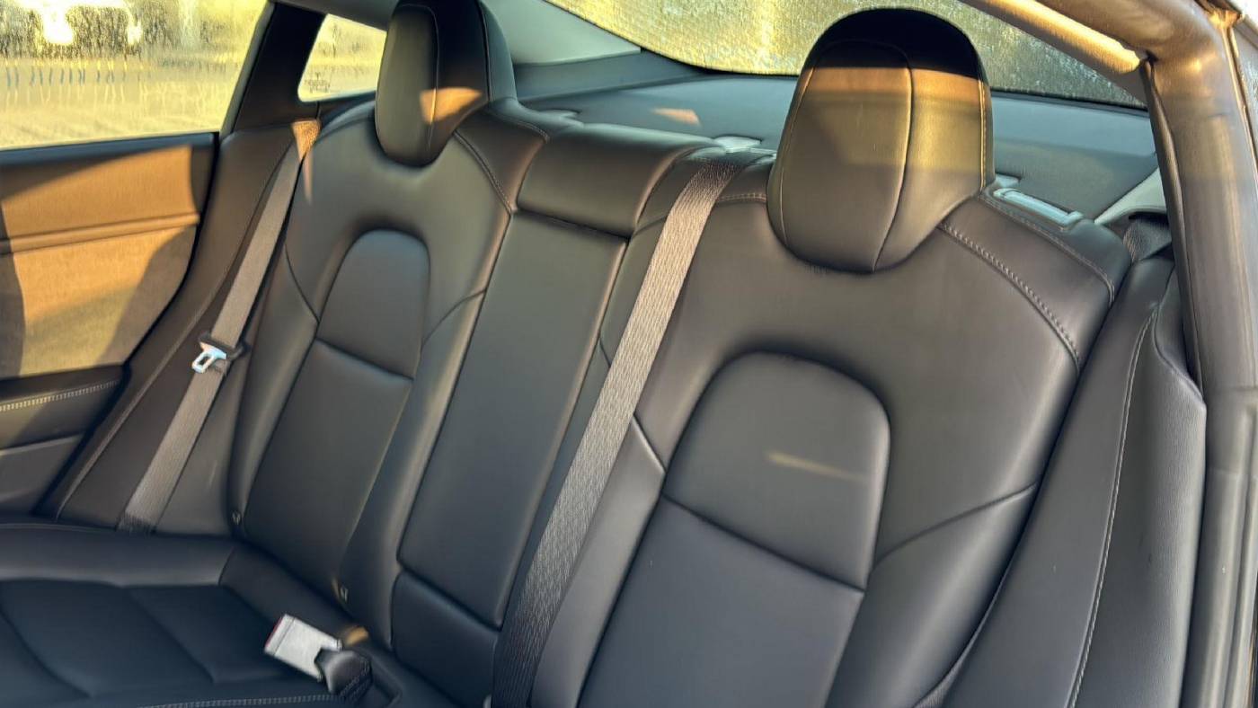 2018 Tesla Model 3 5YJ3E1EB2JF186853