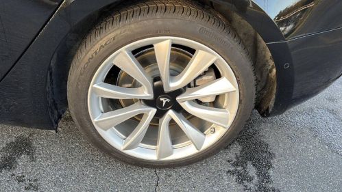 2018 Tesla Model 3 5YJ3E1EB2JF186853