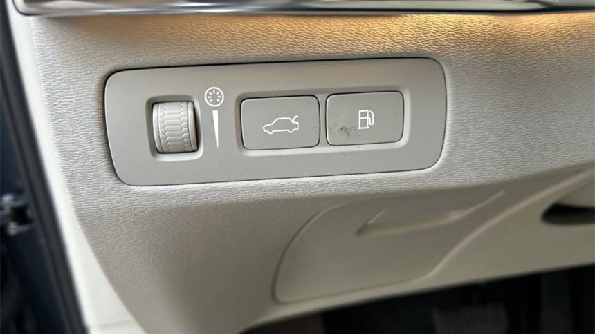 2022 Volvo XC90 YV4BR00L7N1814749