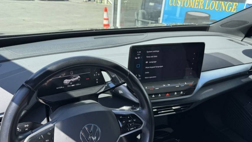 2021 Volkswagen ID.4 WVGTMPE25MP032715