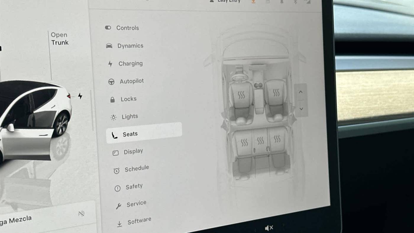 2023 Tesla Model Y 7SAYGDEE3PA024038