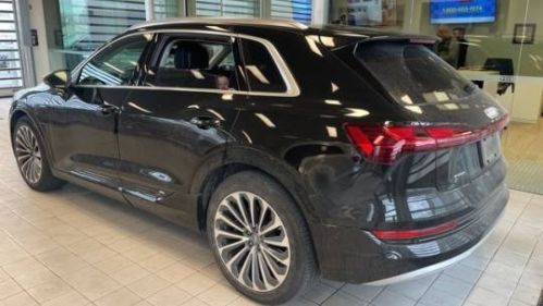 2019 Audi e-tron WA1VAAGE6KB021544