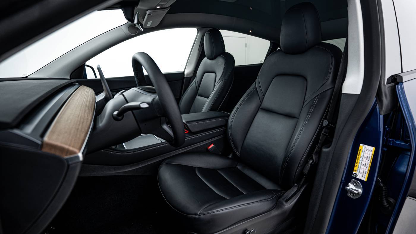 2022 Tesla Model Y 7SAYGDEE5NF449891