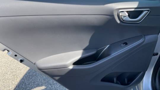 2021 Hyundai IONIQ KMHC75LJ3MU081855